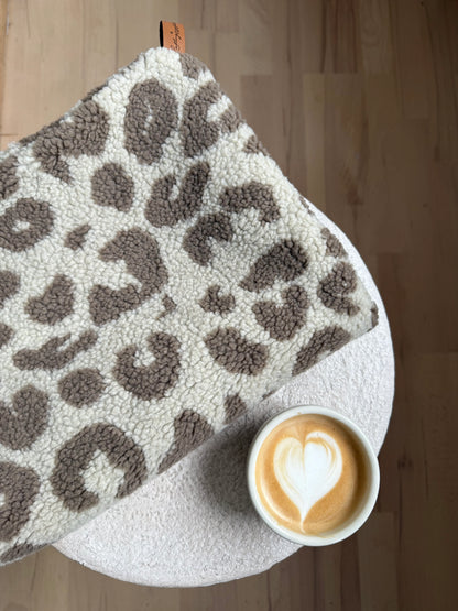 Teddy Dog Blanket - Sand/Brown Leopard